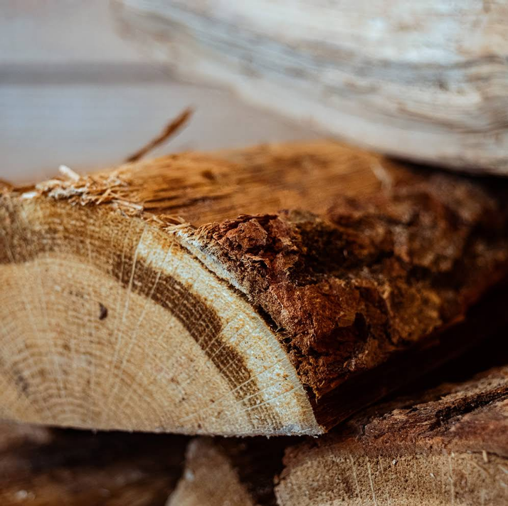 Kiln Dried vs Seasoned Firewood